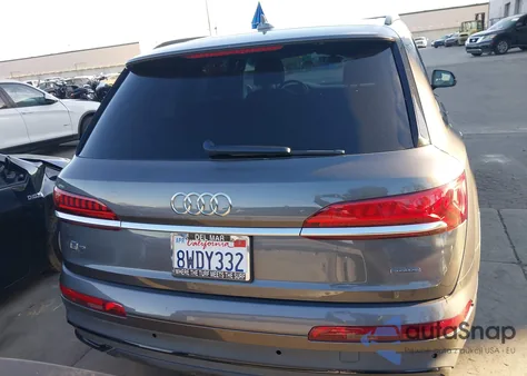 2021 Audi Q7 Prestige 55 Tfsi Quattro Tiptronic z USA, uszkodzony, nr VIN WA1VXBF79MD032133